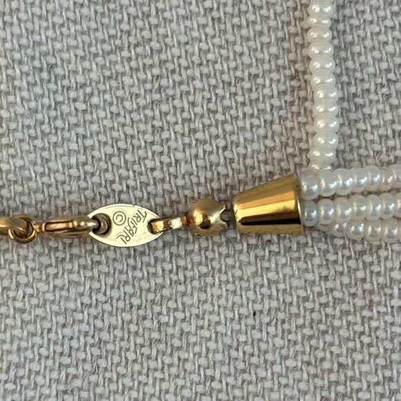 Crown Trifari Faux Pearl Necklace - Vintage - Picture 4 of 6